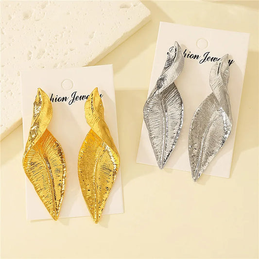 Retro irregular alloy leaf stud earrings women exaggerated minimalist earrings fashion party accessories