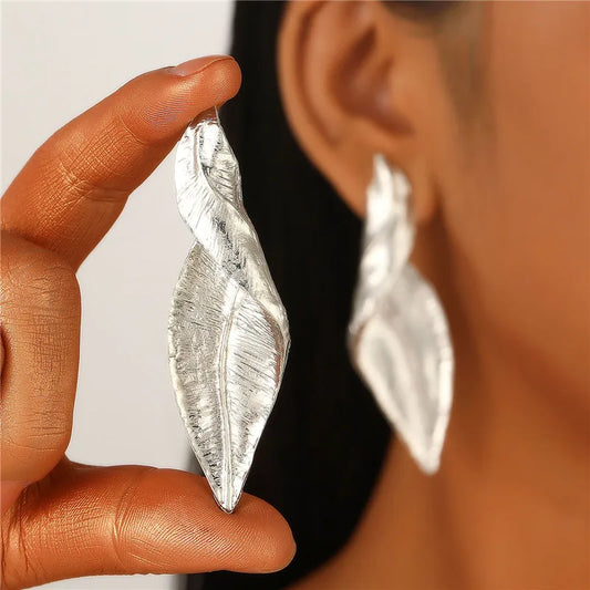 Retro irregular alloy leaf stud earrings women exaggerated minimalist earrings fashion party accessories