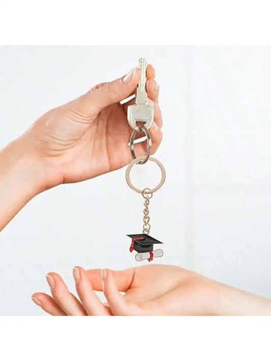 20 Graduation Gifts: Graduation Cap-shaped "Happy Graduation" Keychains. Metal material, suitable for graduation/school return g
